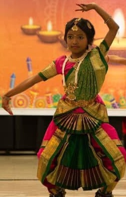 Tanvika Karupakula in a solo Bharatanatyam pose